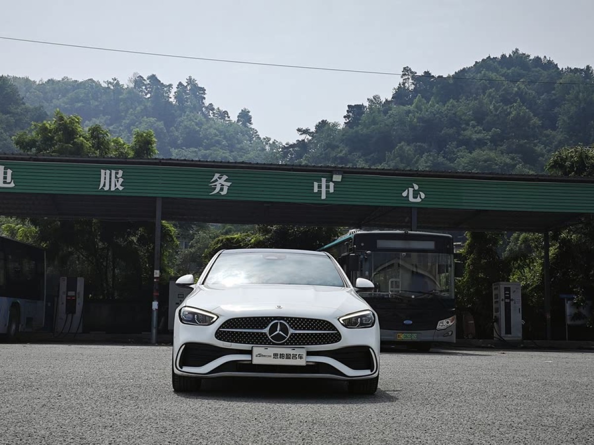 奔馳 奔馳C級(jí)  2022款 改款 C 260 L 運(yùn)動(dòng)版圖片