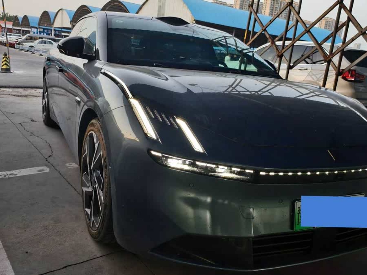 領(lǐng)克 領(lǐng)克Z10  2025款 95kWh 702km四驅(qū)Halo圖片