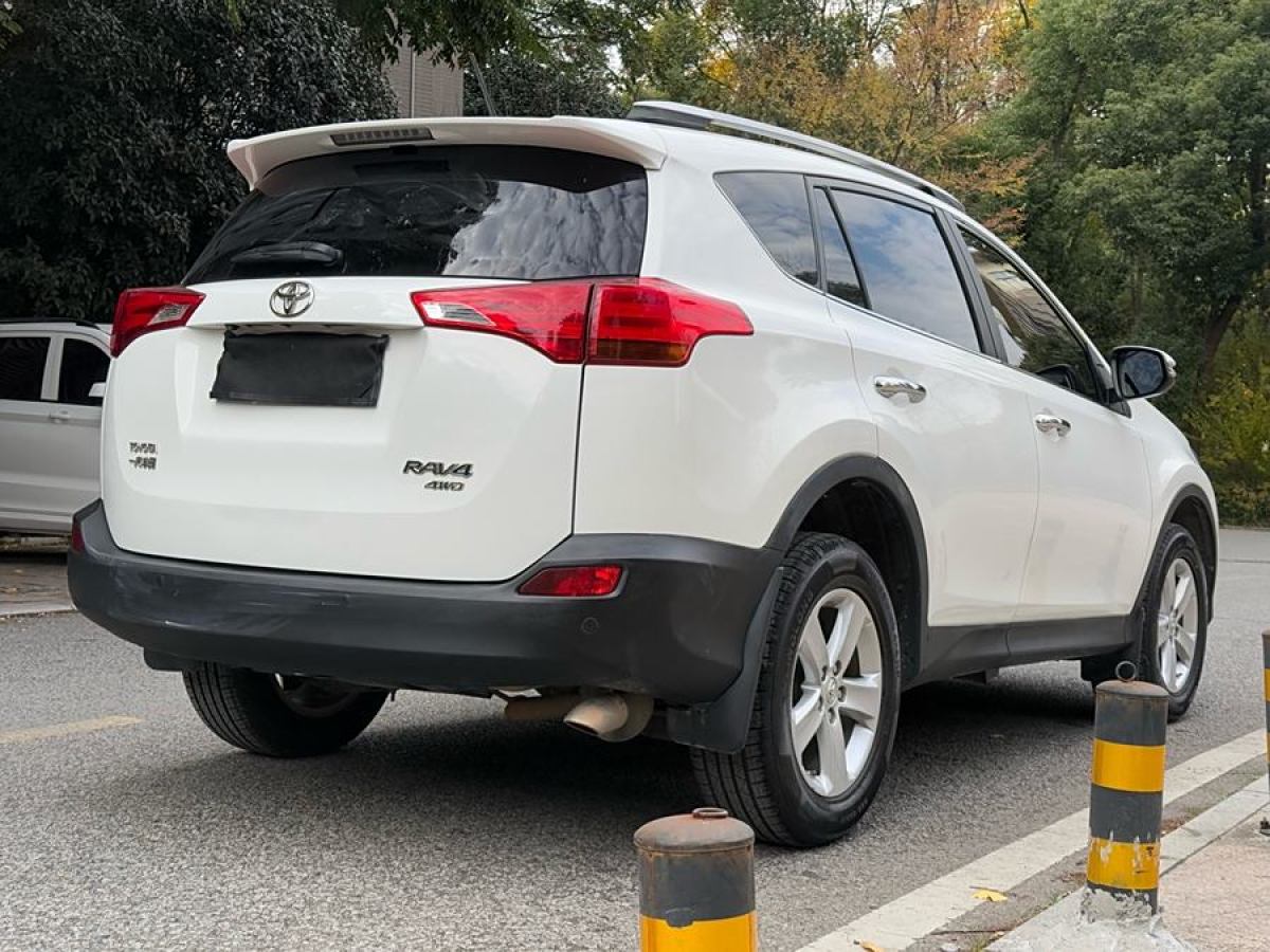 豐田 RAV4榮放  2013款 2.0L CVT四驅新銳版圖片