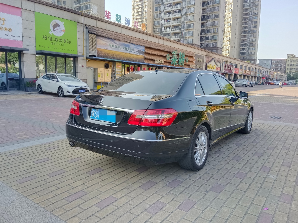 奔馳 奔馳E級(jí)  2013款 E 260 L CGI優(yōu)雅型圖片