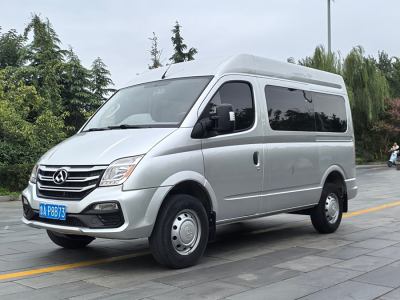 2019年3月 上汽大通 V80 2.5T AMT傲运通改款短轴中顶5-6座图片