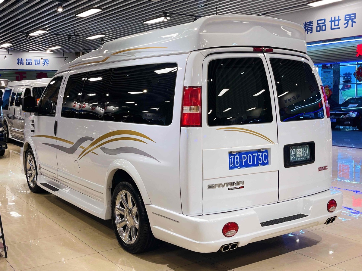 2018年10月GMC SAVANA  2016款 5.3L G550S 四驅(qū)雅尊版