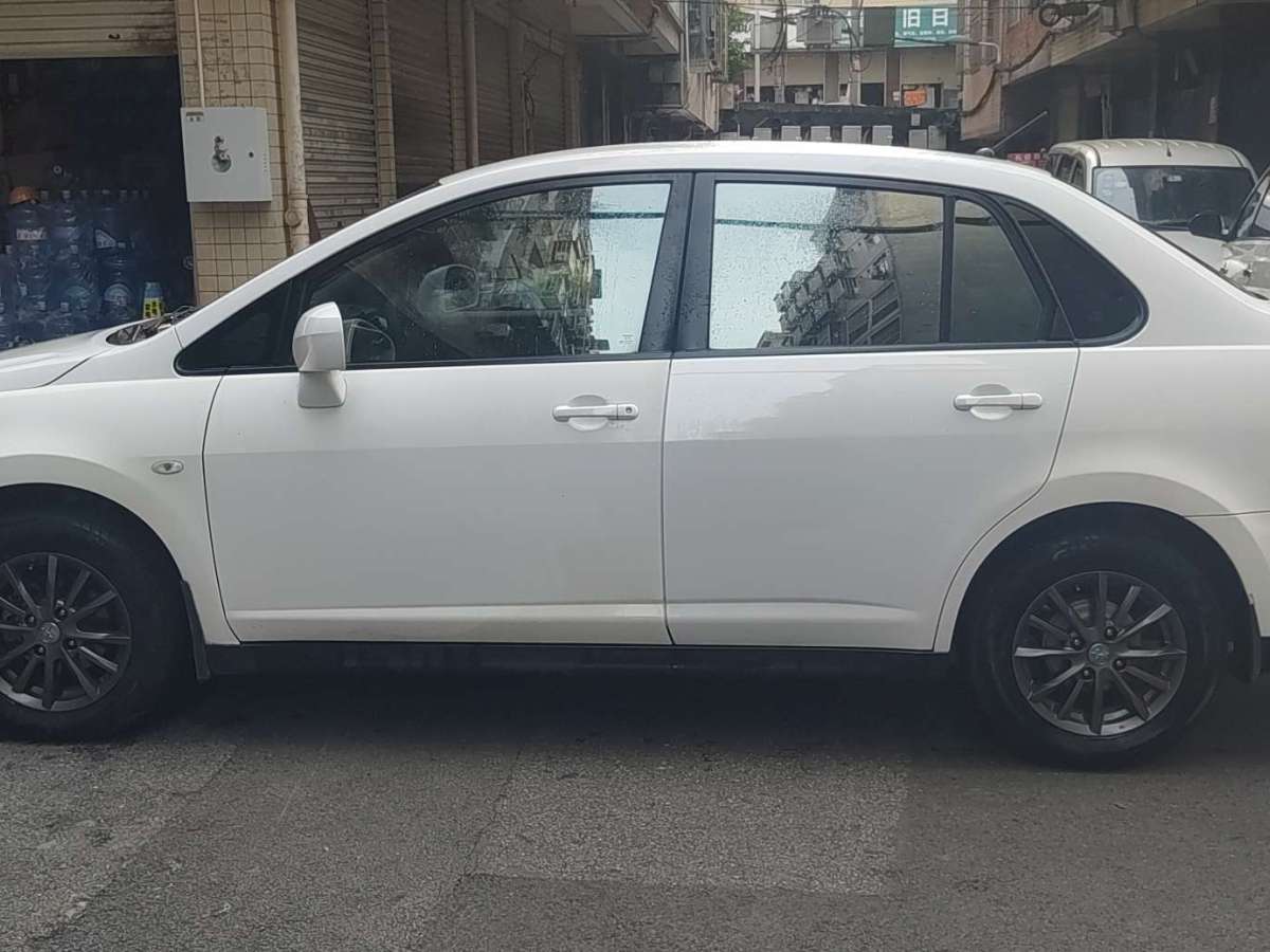 啟辰 D50  2012款 1.6L 手動舒適版圖片