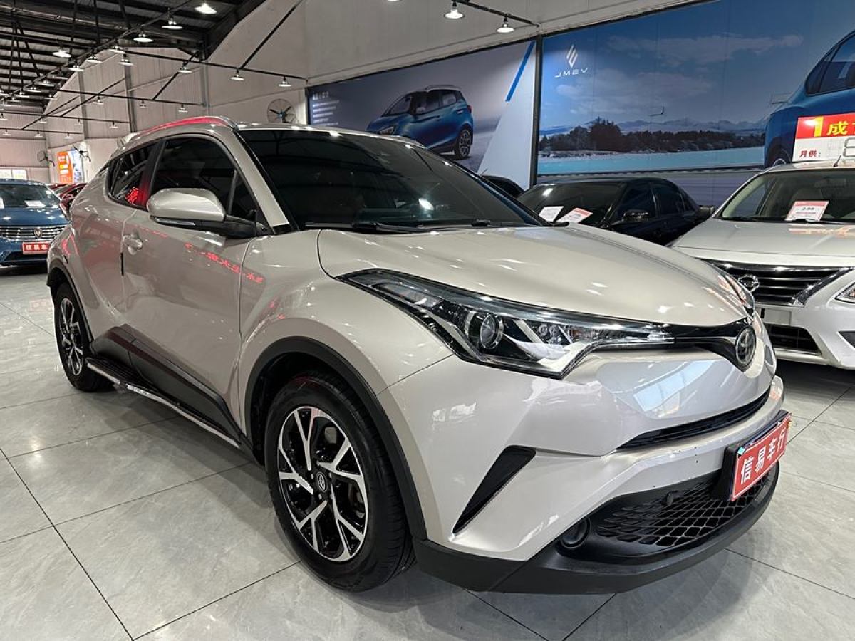 豐田 C-HR  2020款 2.0L 舒適版圖片