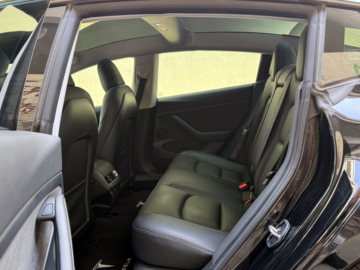 特斯拉 Model 3  2022款 后輪驅動版圖片