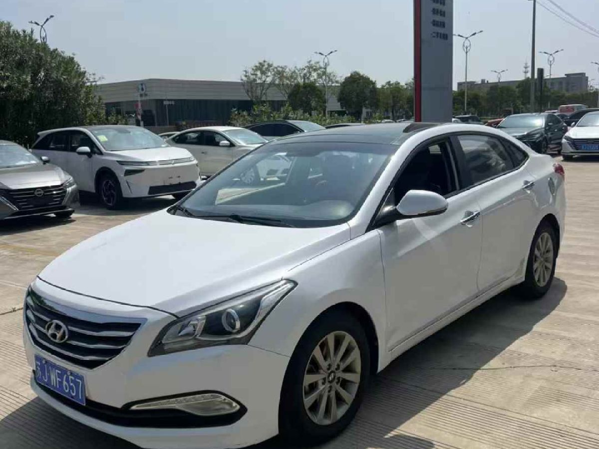 現(xiàn)代 名圖  2016款 2.0L 自動(dòng)至尊型LUX圖片