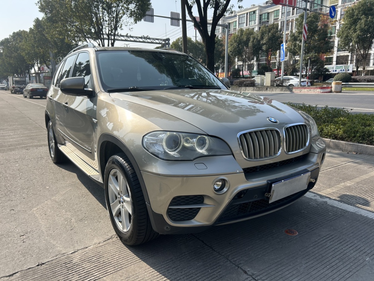 寶馬 寶馬X5  2011款 xDrive35i 尊貴型圖片