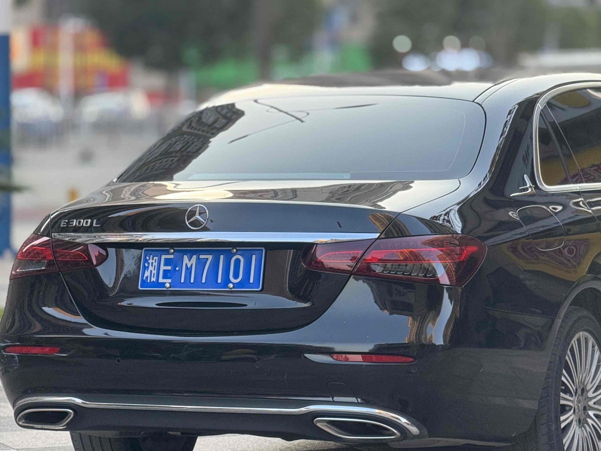 奔馳 奔馳E級(jí)  2023款 改款 E 300 L 豪華型圖片