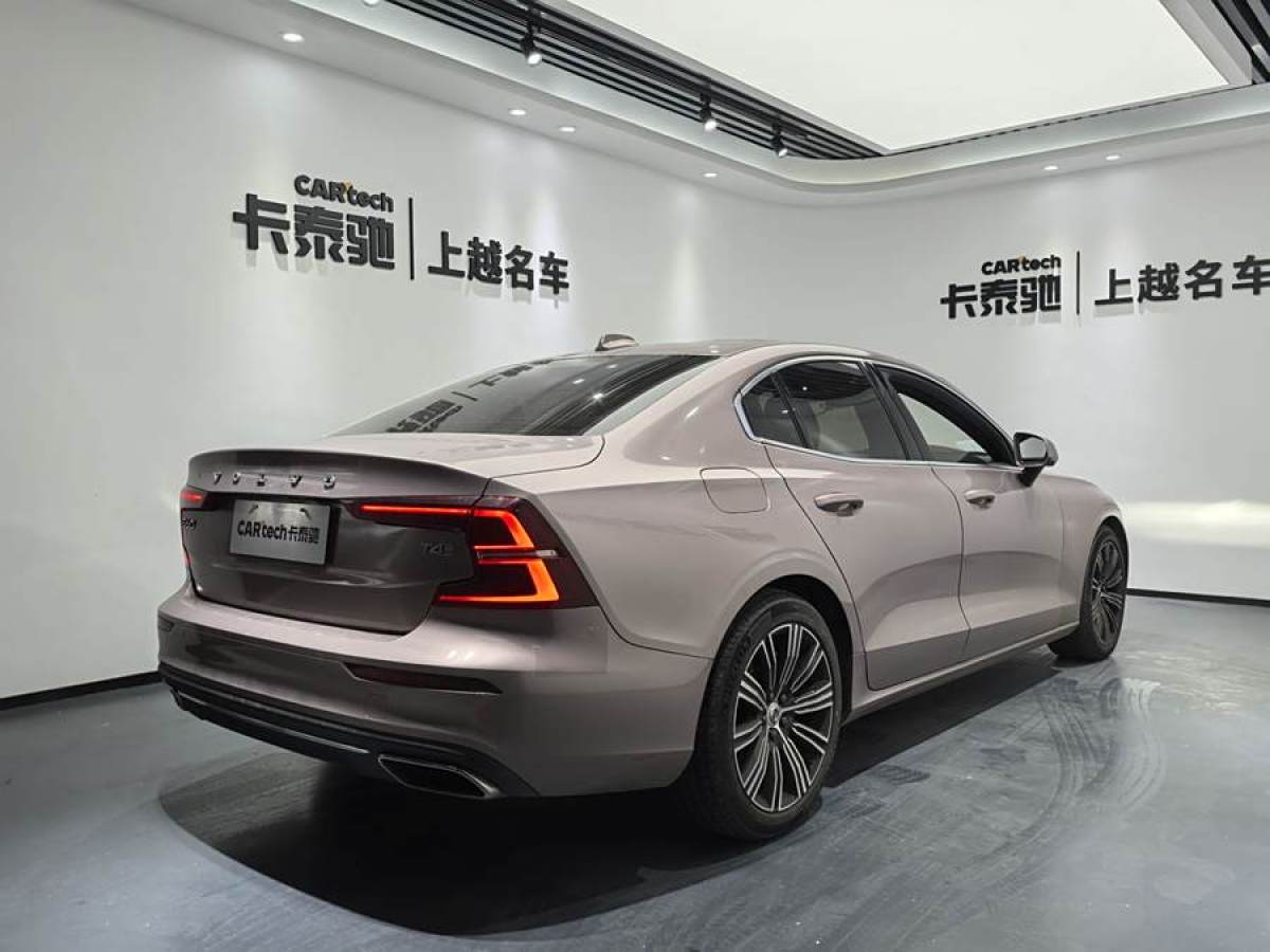 2019年12月沃爾沃 S60L  2020款 T4 智遠豪華版