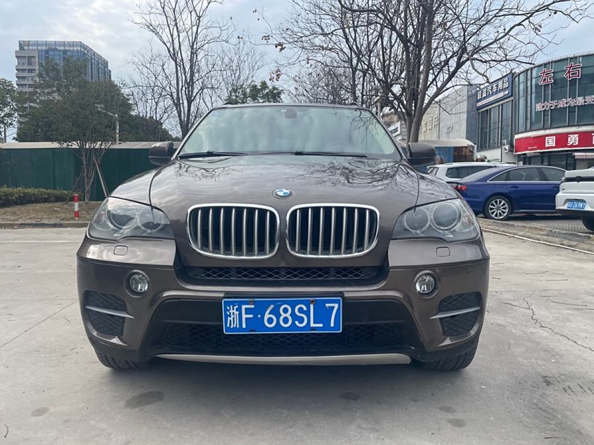 寶馬 寶馬X5  2013款 xDrive35i 領(lǐng)先型圖片