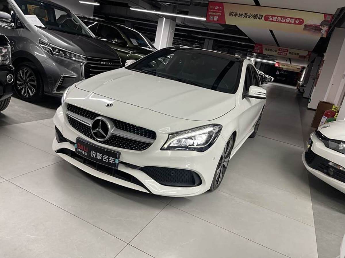 奔馳 奔馳CLA級(jí)  2018款 CLA 200 時(shí)尚型圖片