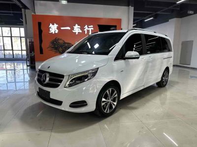 2016年6月 奔馳 V級 V 260 L 尊貴加長版圖片