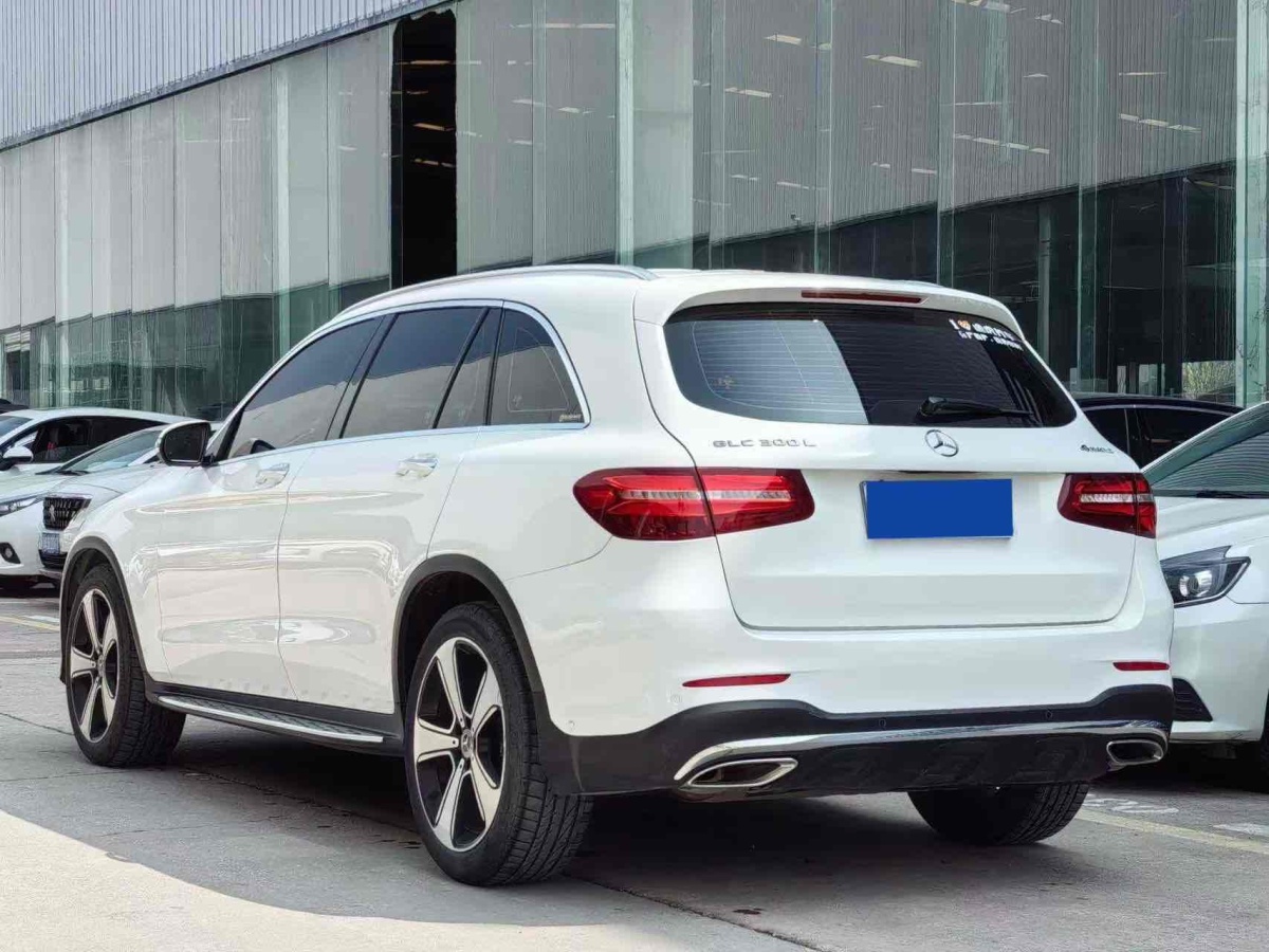 奔馳 奔馳GLC  2017款 GLC 300 4MATIC 動(dòng)感型圖片