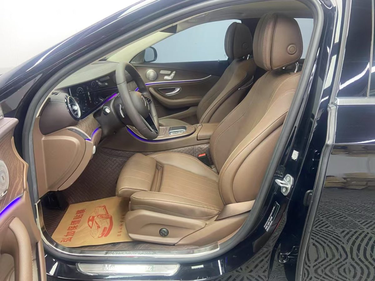 奔馳 奔馳E級(jí)  2022款 改款 E 300 L 時(shí)尚型圖片