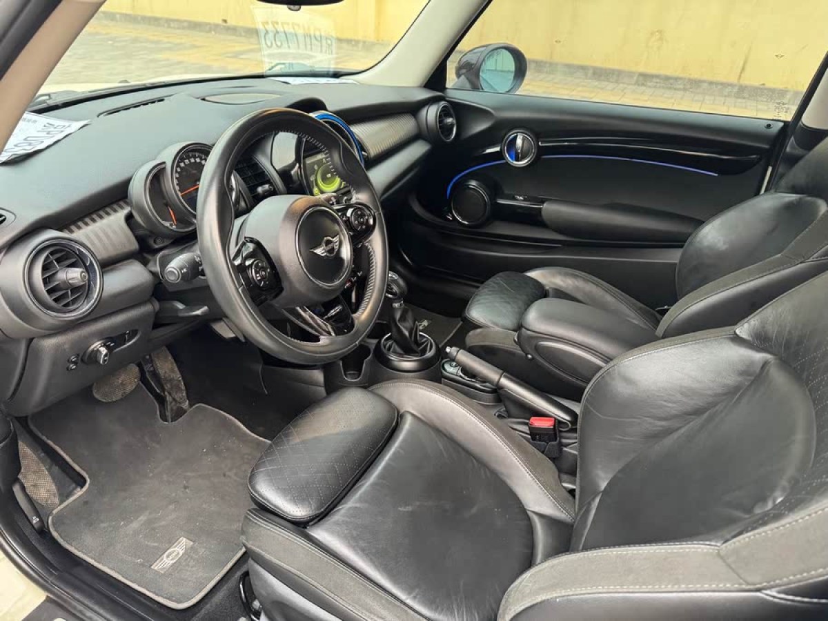 MINI MINI  2017款 1.5T COOPER 冰藍色限量版圖片