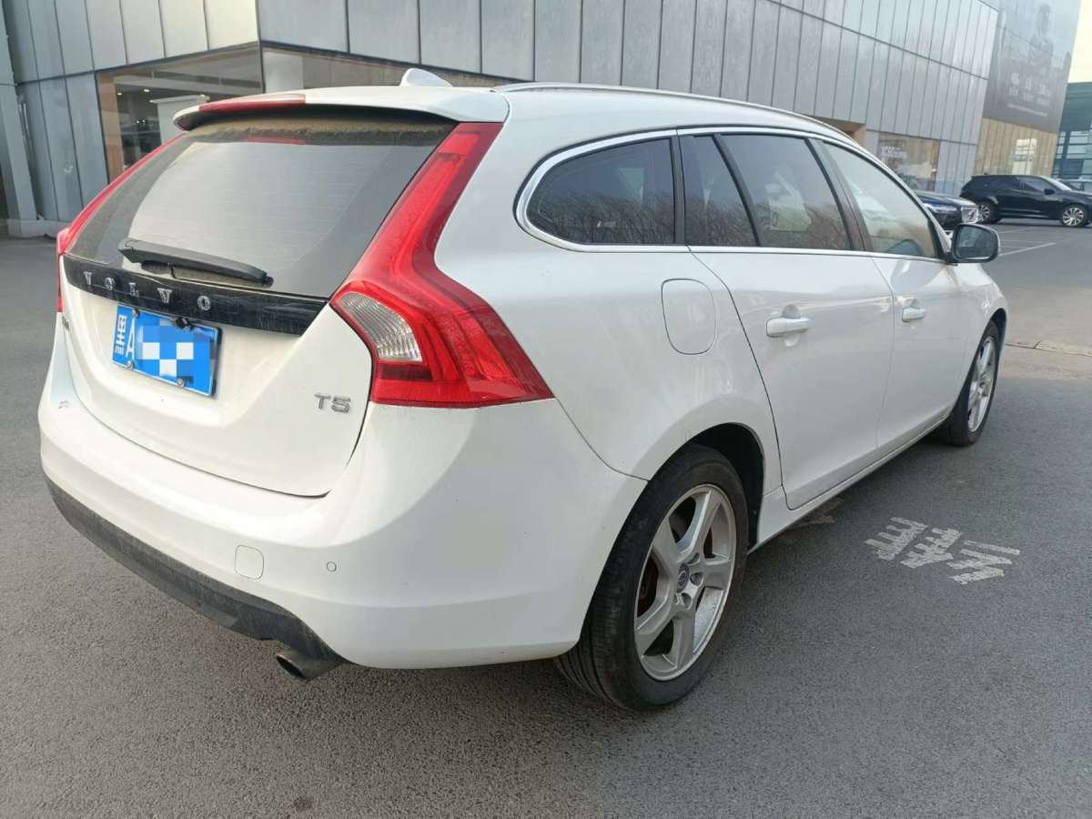 沃尔沃 V60  2013款 T5 智雅版图片