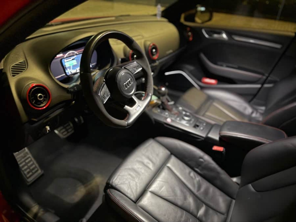 奧迪 奧迪RS 3  2017款 RS 3 2.5T Limousine圖片