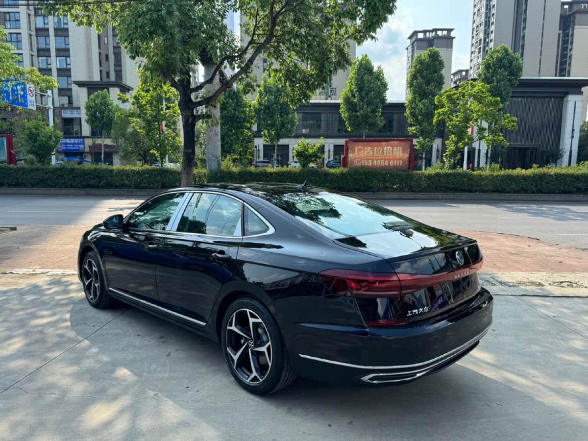 大眾 帕薩特  2025款 出眾款 380TSI 星空龍騰版圖片