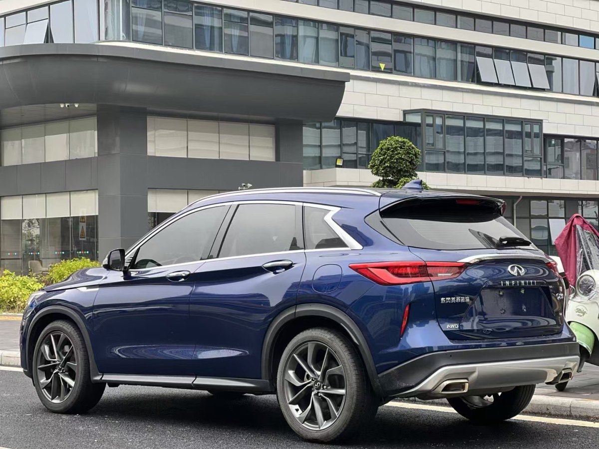 2022年12月英菲尼迪 QX50  2022款 2.0T 四驅旗艦版