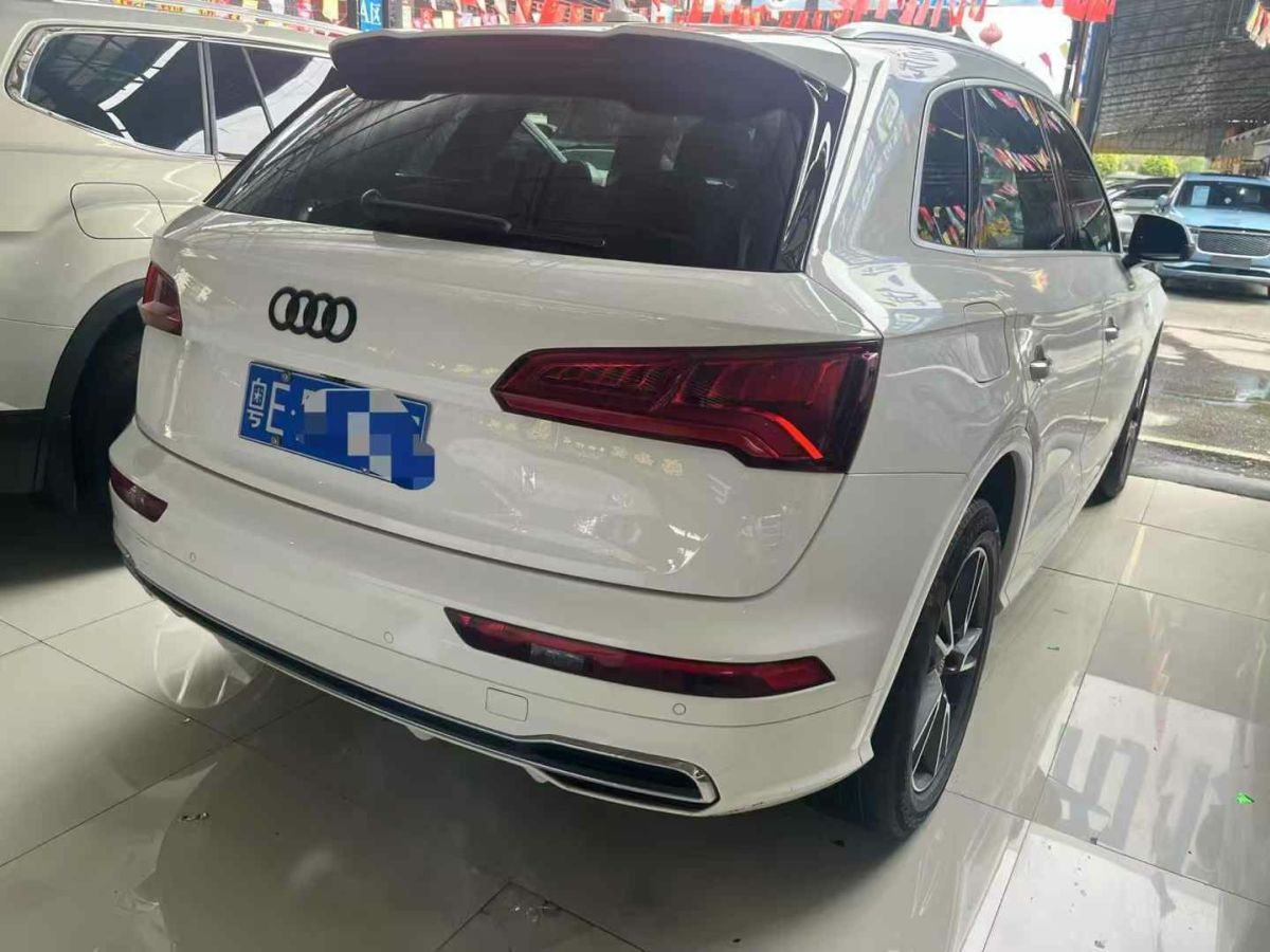 奧迪 奧迪Q3  2020款 35 TFSI 時(shí)尚動(dòng)感型圖片