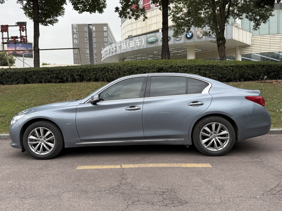 英菲尼迪 Q50L  2015款 2.0T 舒適版圖片