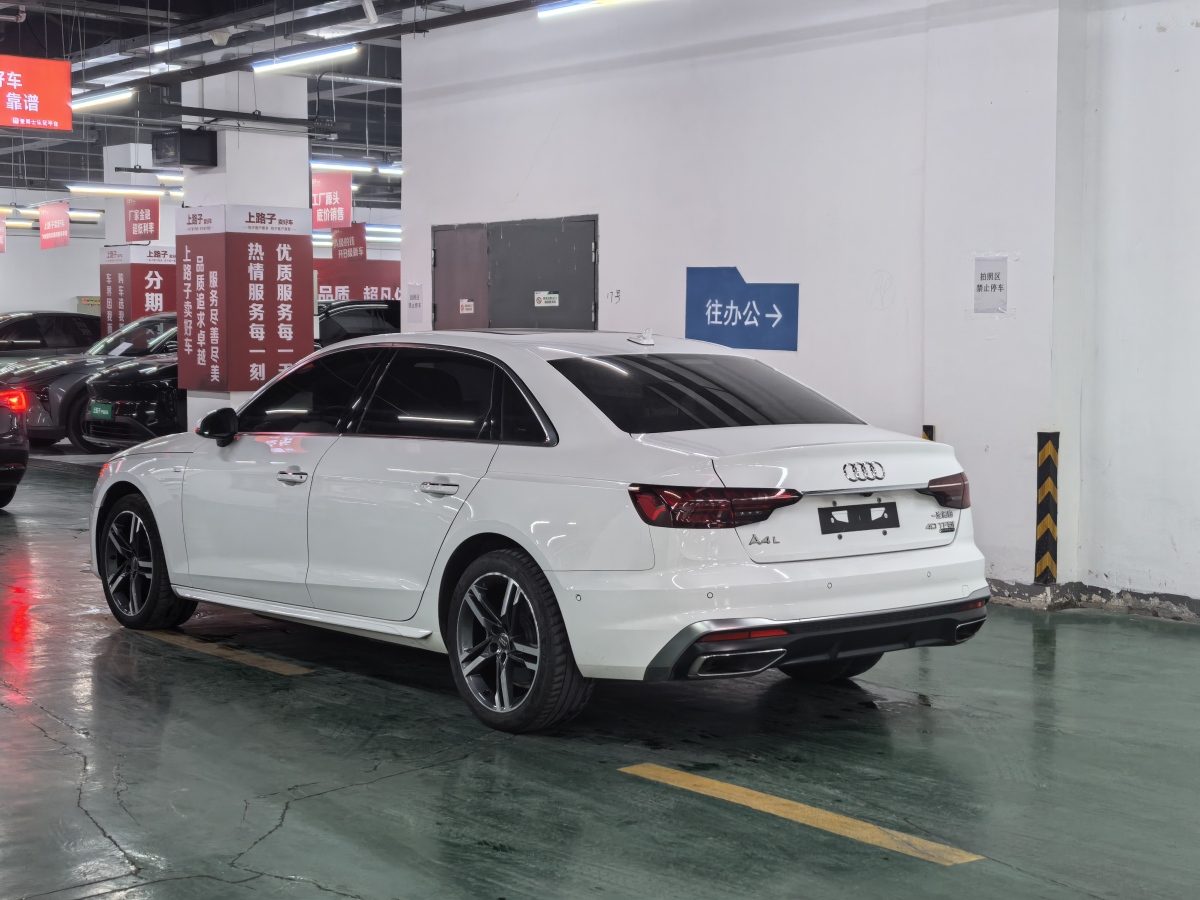 奧迪 奧迪A4L  2020款 40 TFSI 豪華動感型圖片