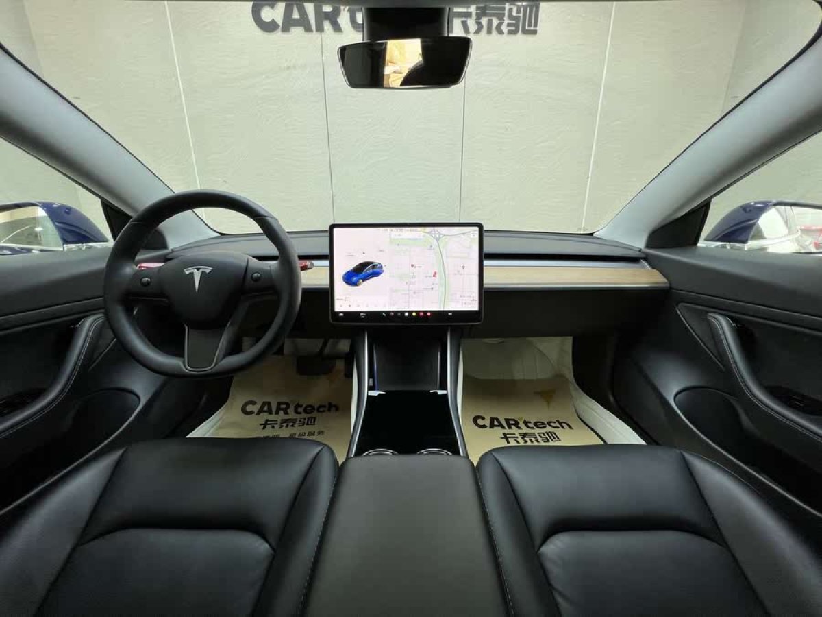 特斯拉 Model 3  2019款 標(biāo)準(zhǔn)續(xù)航后驅(qū)升級版圖片