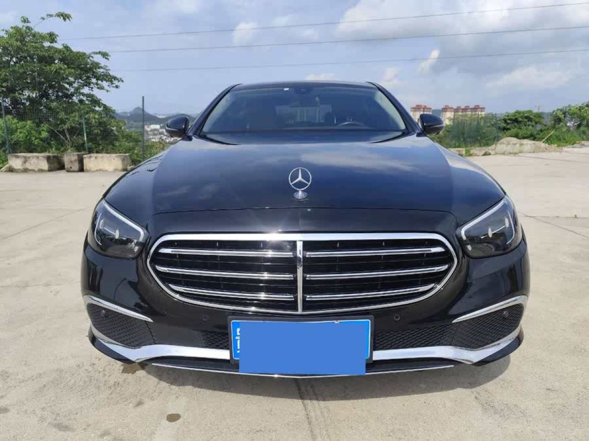 奔馳 奔馳E級  2023款 改款 E 300 L 時尚型圖片