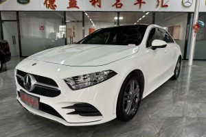 奔馳A級 奔馳 改款 A 180 L 運動轎車