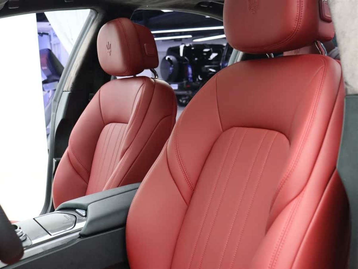 瑪莎拉蒂 Ghibli  2017款 3.0T 標(biāo)準(zhǔn)版圖片