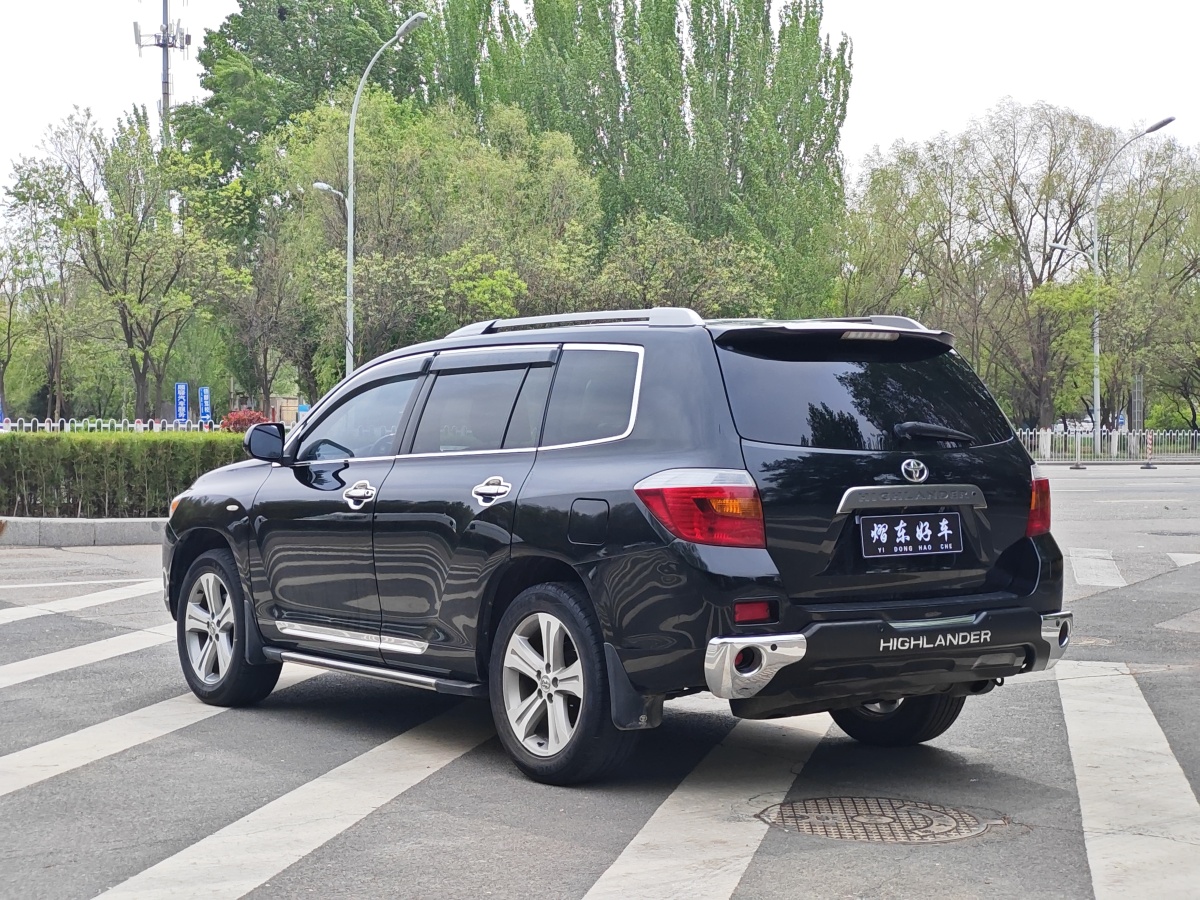 豐田 漢蘭達(dá)  2009款 2.7L 兩驅(qū)7座豪華版圖片