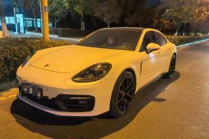 911 保時(shí)捷 Turbo S 3.8T 保時(shí)捷中國20周年紀(jì)念版