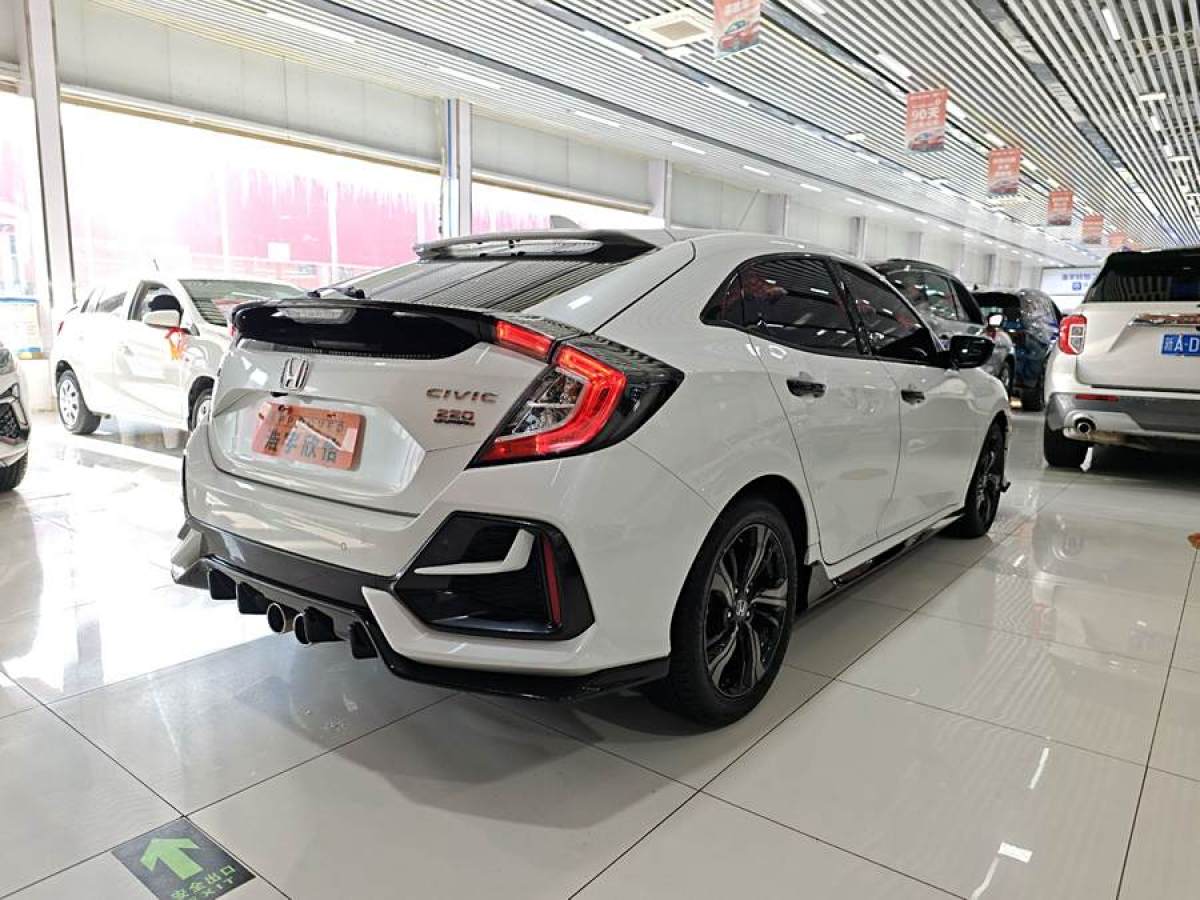 本田 思域  2021款 HATCHBACK 220TURBO CVT潮酷控圖片