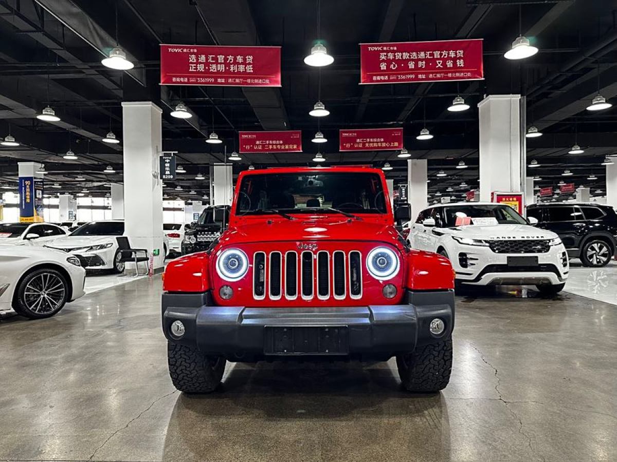 Jeep 牧馬人  2017款 3.0L Sahara 四門舒享版圖片