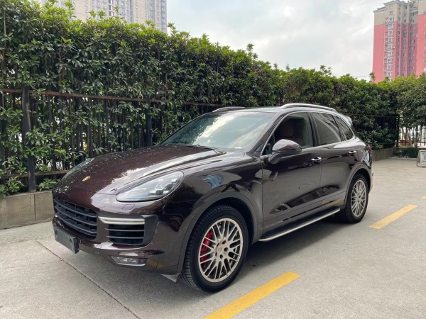 保时捷 Cayenne  2015款 Cayenne Turbo 4.8T