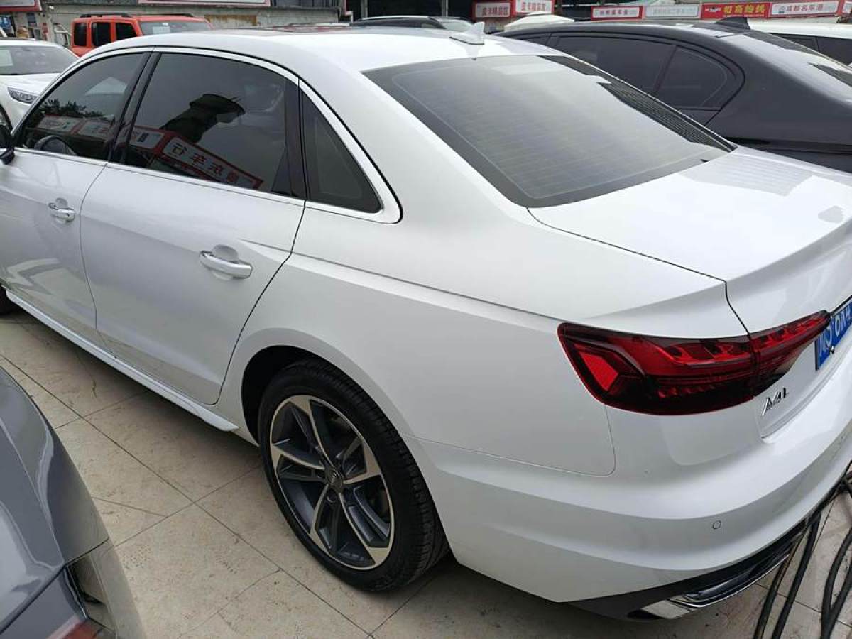 奧迪 奧迪A4L  2022款 40 TFSI 時(shí)尚動(dòng)感型圖片