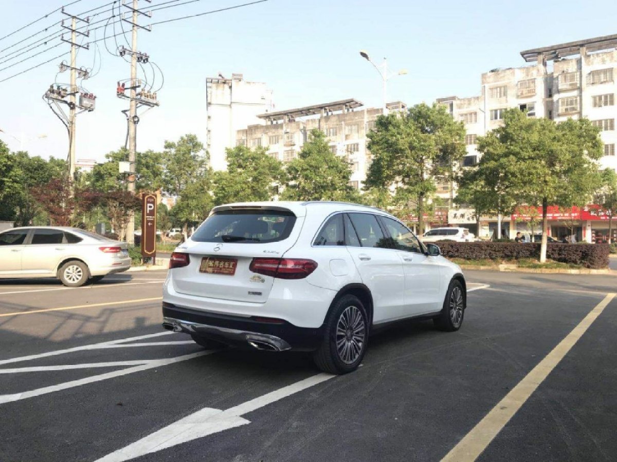 2016年4月奔馳 奔馳GLC  2016款 GLC 260 4MATIC 豪華型