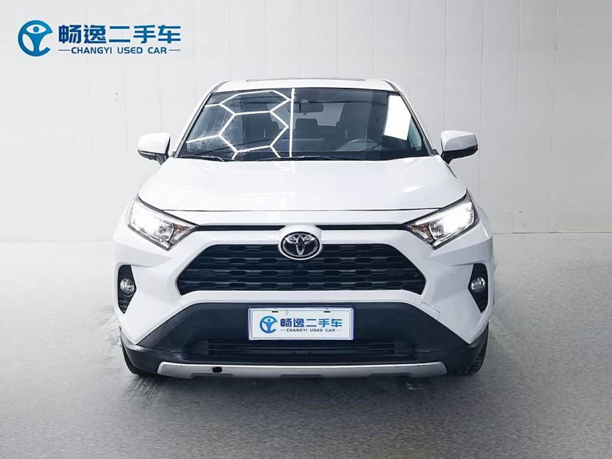 豐田 RAV4榮放  2022款 2.0L CVT兩驅(qū)風(fēng)尚版圖片