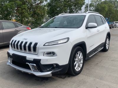 2016年9月 Jeep 自由光 2.0L 優(yōu)越版圖片