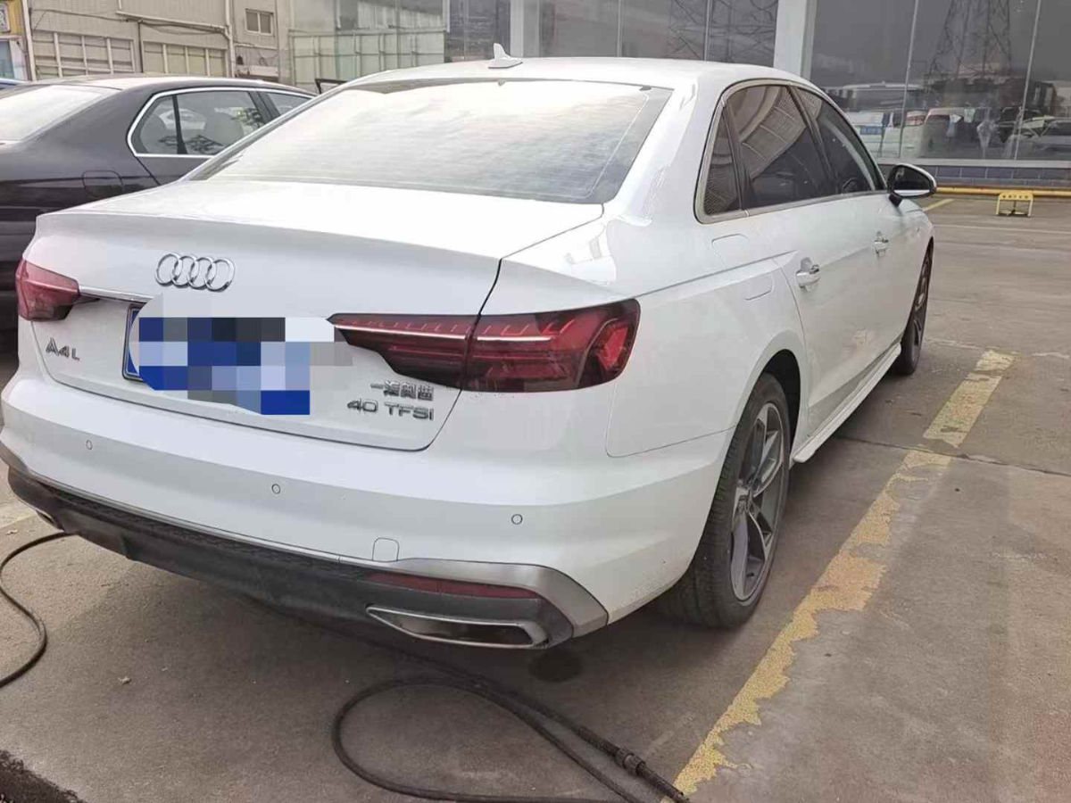 奧迪 奧迪A4L  2024款 40 TFSI 時(shí)尚動(dòng)感型圖片