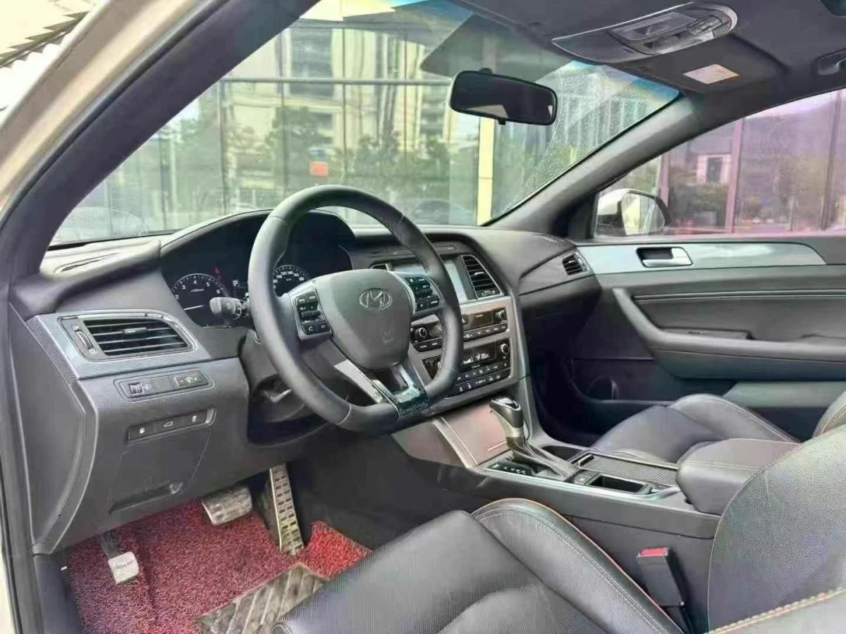 現(xiàn)代 ix25  2015款 1.6L GS 兩驅(qū)時(shí)尚型圖片