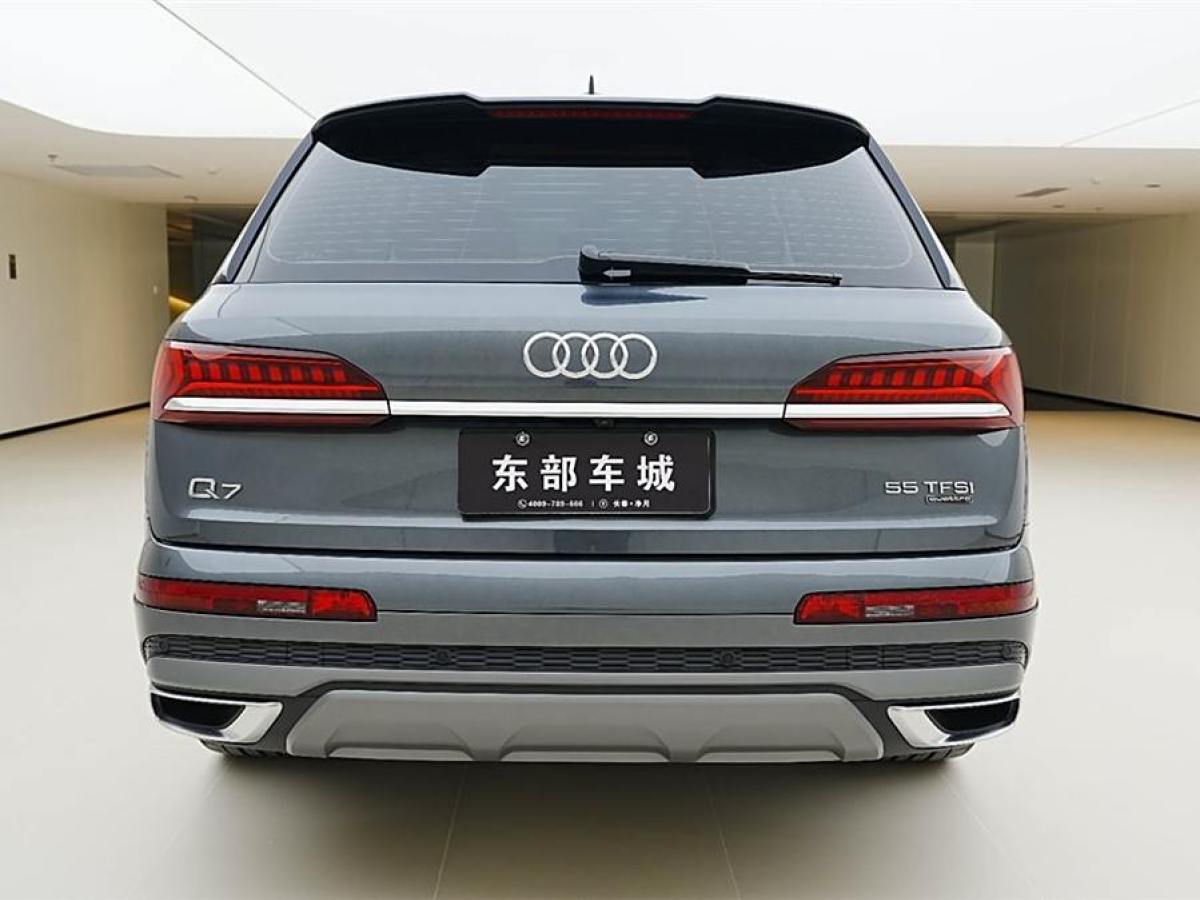 奧迪 奧迪Q7  2024款 55 TFSI quattro S line運(yùn)動(dòng)型圖片