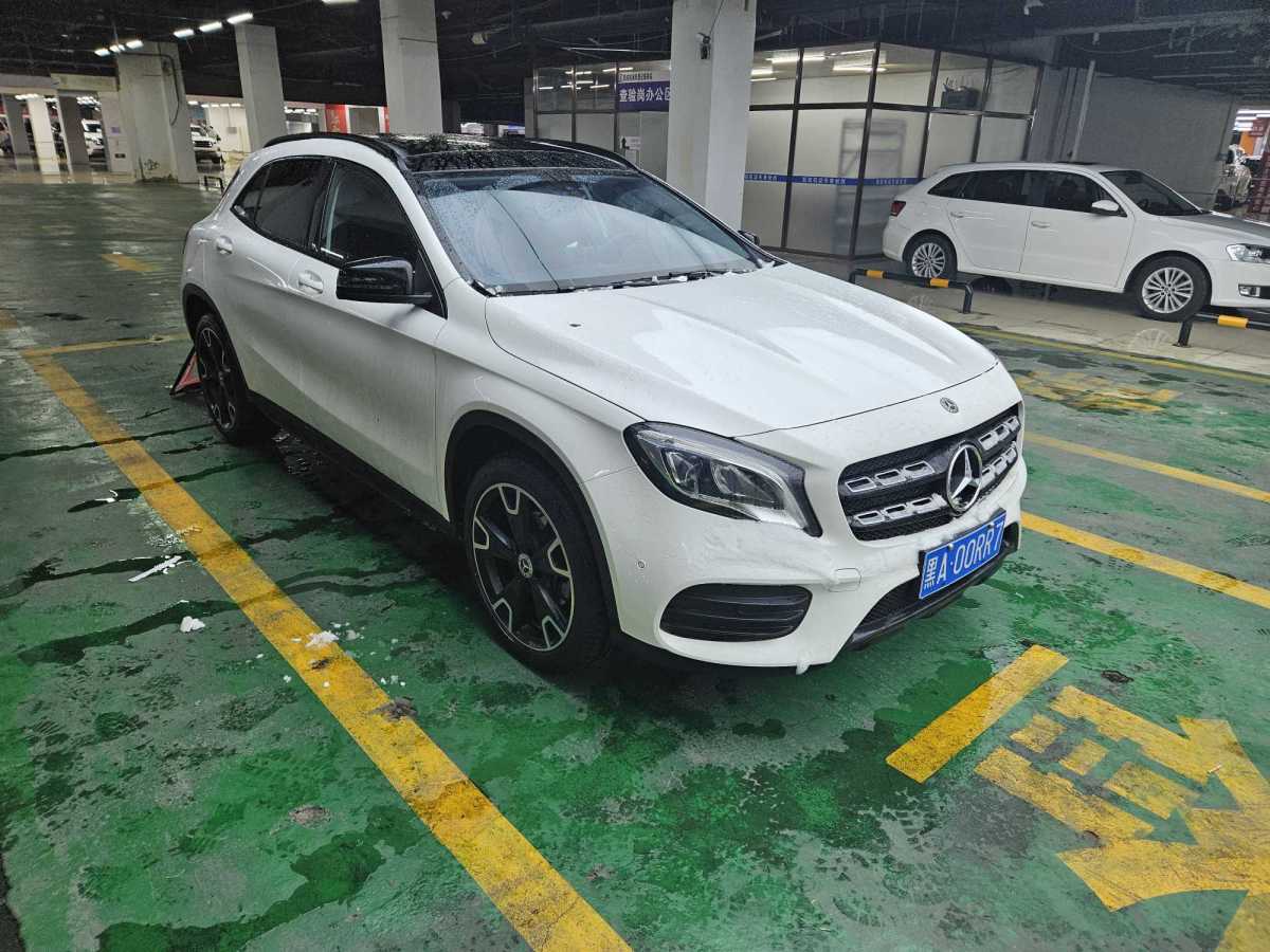 奔馳 奔馳GLA  2017款 GLA 220 4MATIC 時尚型圖片