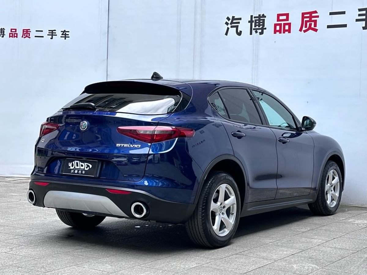 阿爾法·羅密歐 Stelvio  2017款 2.0T 200HP 精英版圖片