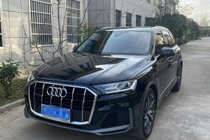 奥迪Q7 奥迪 55 TFSI quattro S line运动型