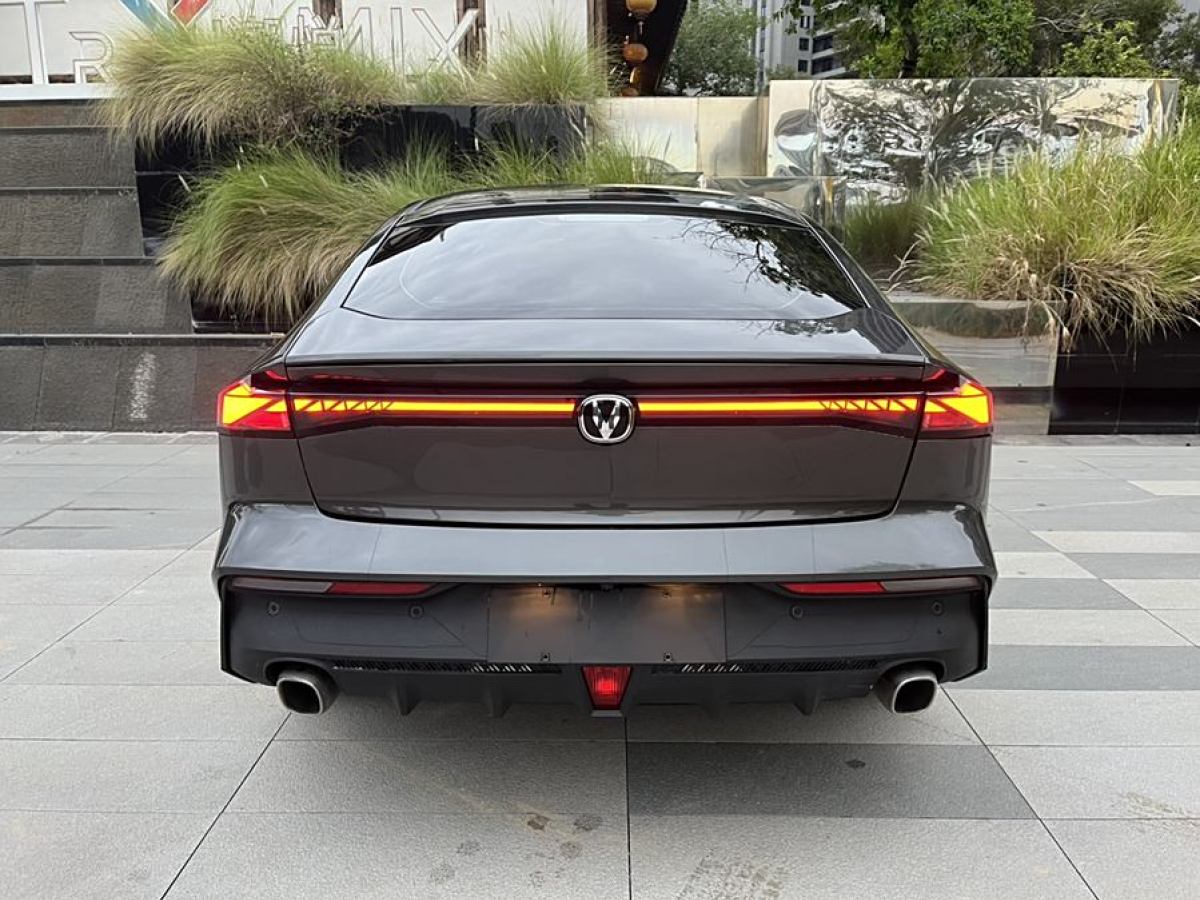 長(zhǎng)安 長(zhǎng)安UNI-V  2022款 1.5T 尊貴型圖片