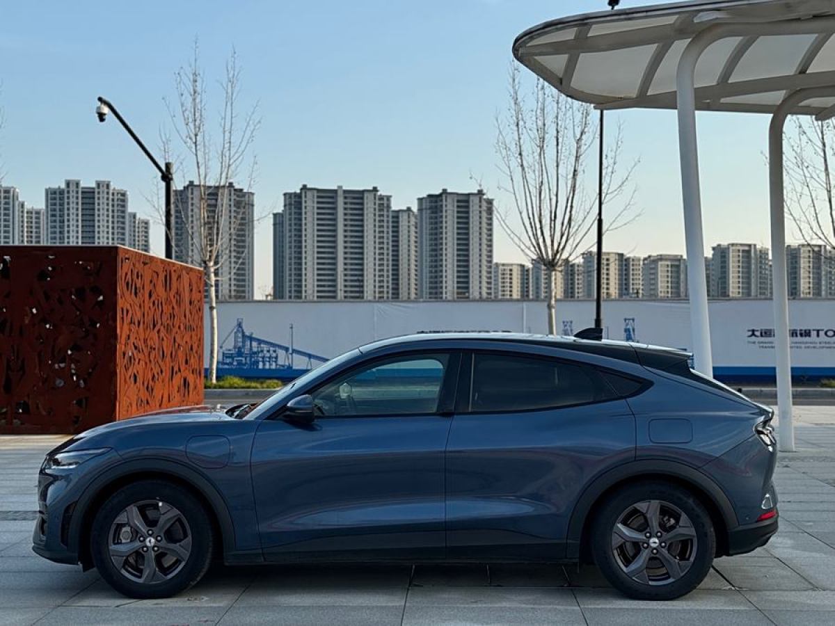 2023年2月福特 Mustang Mach-E  2021款 標(biāo)準(zhǔn)續(xù)航后驅(qū)版