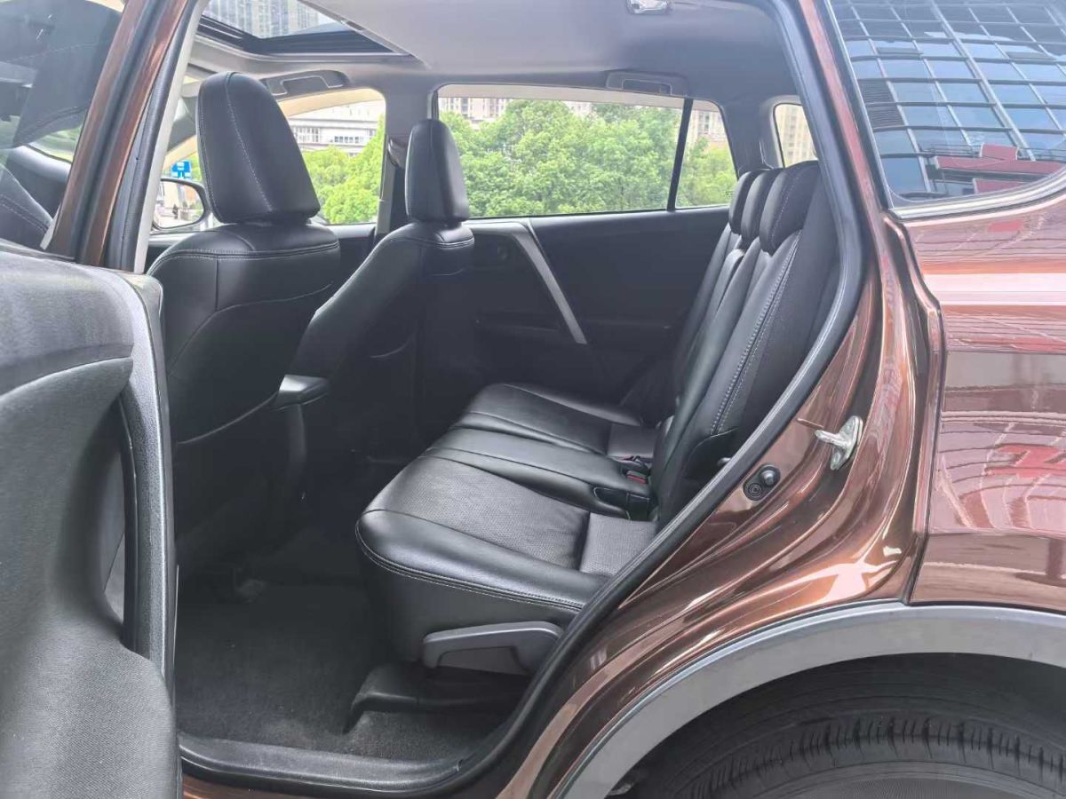 豐田 RAV4 圖片