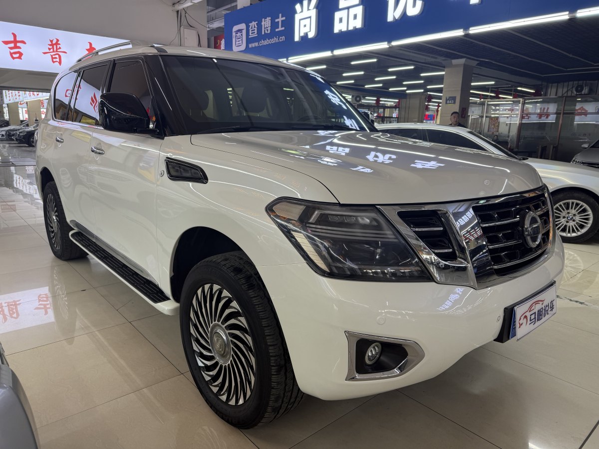 日產(chǎn) 途樂(lè)  2018款 4.0L 鉑金型圖片