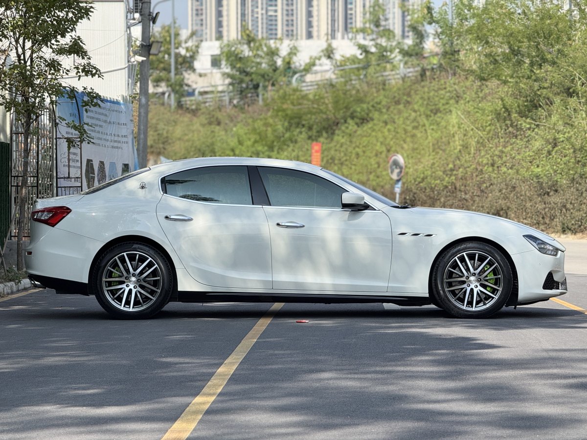 瑪莎拉蒂 Ghibli  2014款 3.0T 標(biāo)準(zhǔn)版圖片